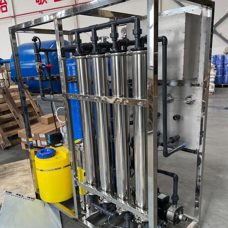Holzkasten für die industrielle Aufbereitung von reinem Trinkwasser 500l mit RO-Filter