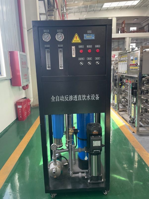 Präzise 10-200 ml Füllreichweite Automatische Wasserhahn-Füllmaschine für die Lebensmittelindustrie