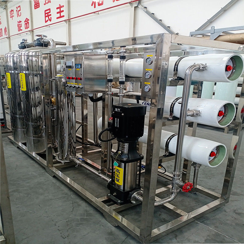 PLC-gesteuerte 3T/h Umkehrosmose-Roh-System für die industrielle Trinkwasserbehandlung