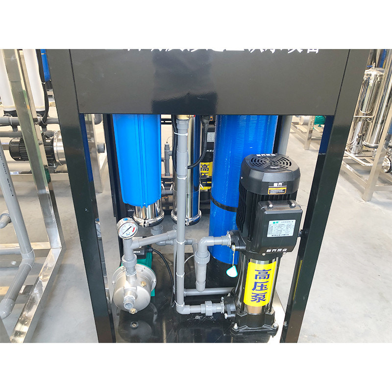 500L vollständige Wasseraufbereitungsanlage mit Ozongenerator und UF-Modul von 0,001-0,01um